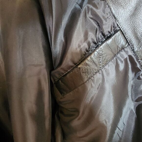 Vintage Motorcycle Leather Jacket with American Flag Patch & Eagle‎ Patch Size M - Picture 15 of 16